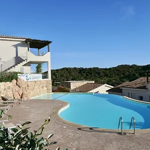 Con Piscina A 4 Km Da Baja Sardinia Cala Bitta